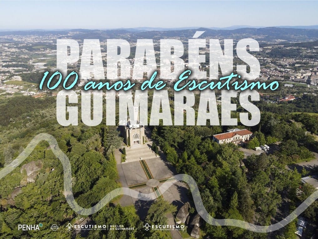 18 de maio de 2024
O escutismo em Guimarães comemora hoje um século de vida. São 100 anos de dedicação à educação não formal e ao desenvolvimento pessoal de gerações e gerações de jovens Vimaranenses. É sem dúvida um dos mais importantes marcos na histórico do núcleo.
Mas hoje não celebramos apenas a riqueza do passado do escutismo em Guimarães. Celebramos também o primeiro dia do segundo século deste modo de vida único que é o escutismo. Celebramos o compromisso permanente para com os princípios escutistas que nós, no Penha Centro Escutista de Guimarães, testemunhamos semana após semana.
Parabéns ao escutismo em Guimarães
#escutismo