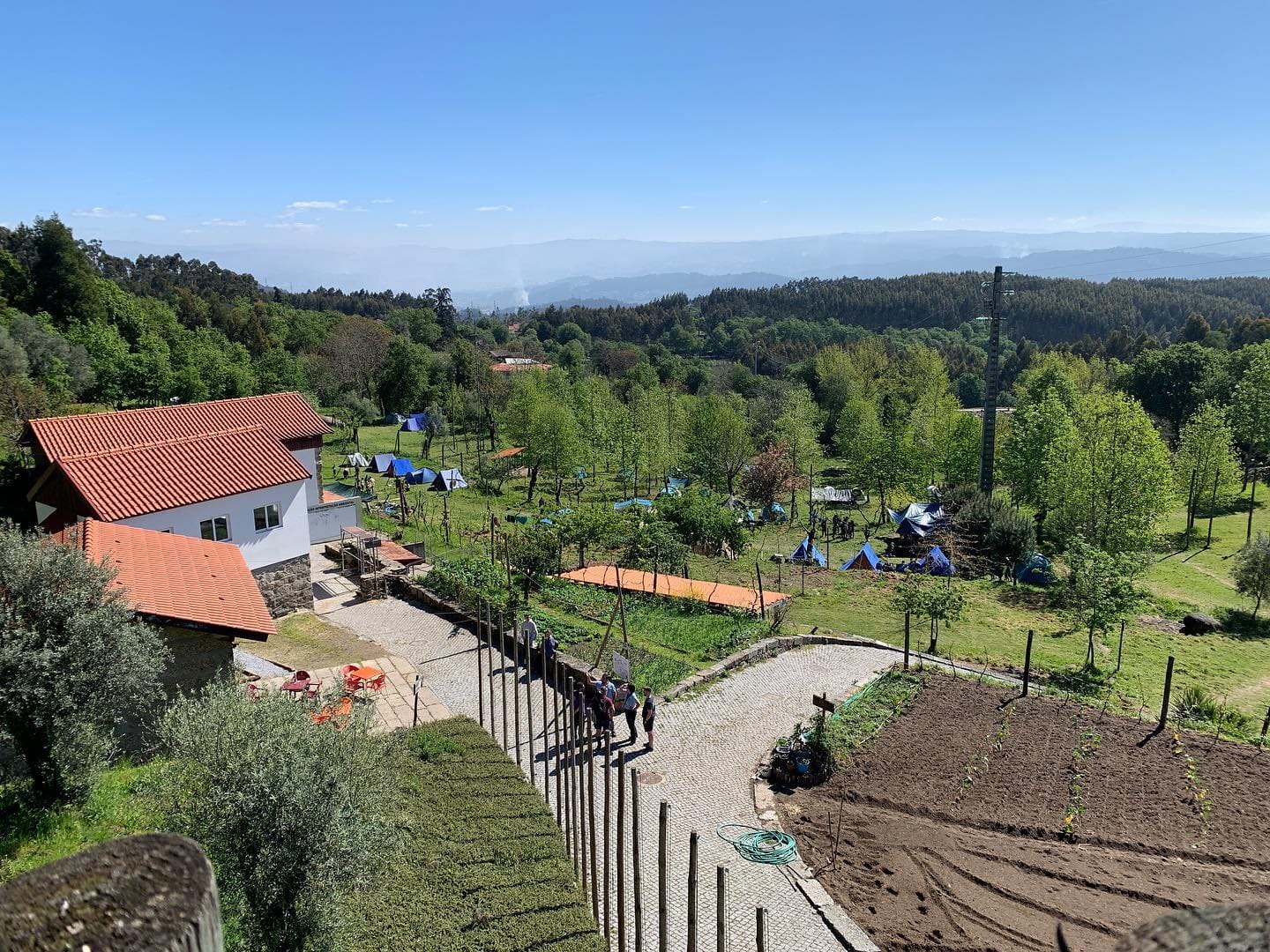 A alegria da primavera chegou finalmente ao nosso centro escutista ☀️
Estamos à vossa espera ⚜️